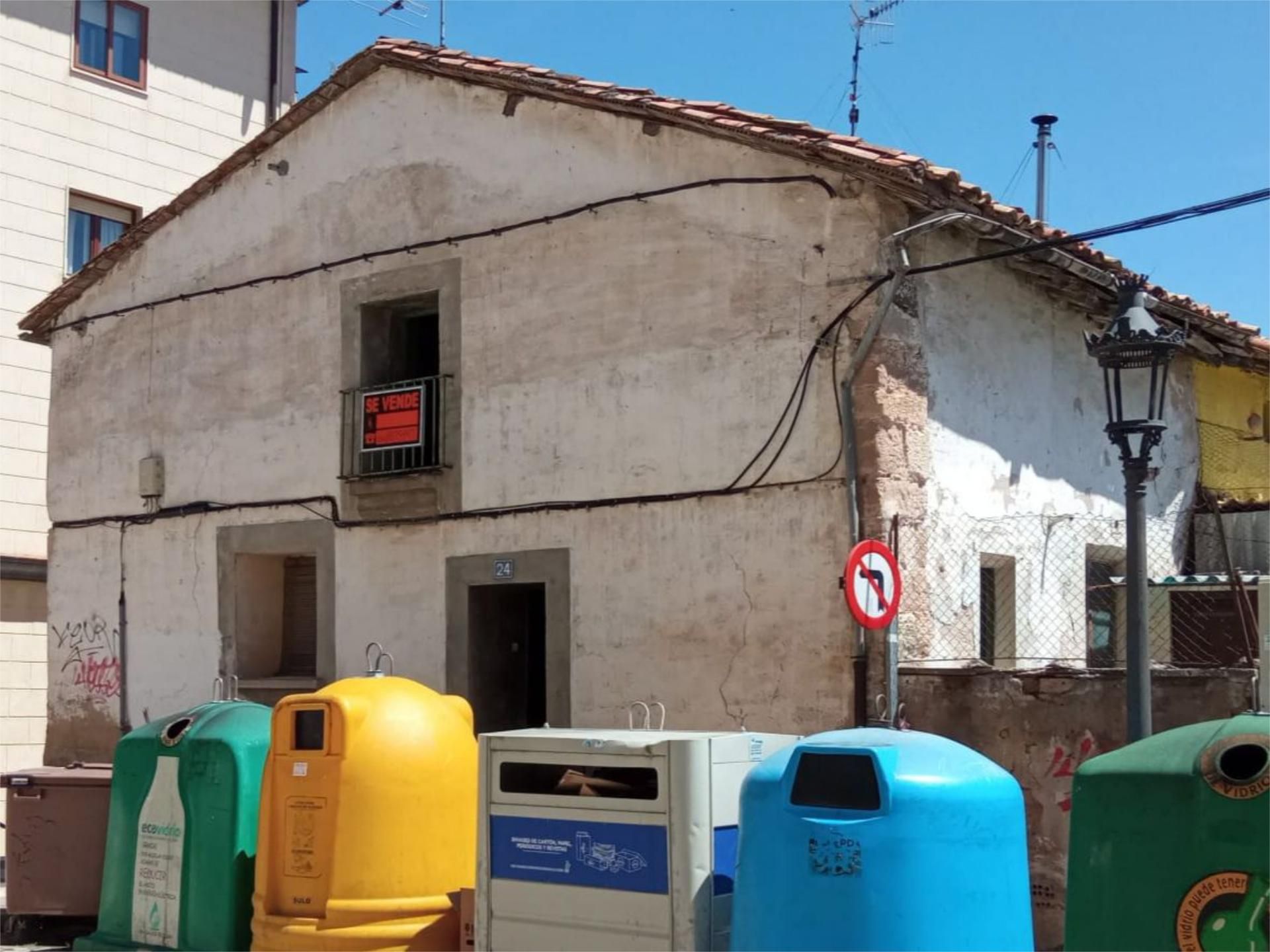 Vista exterior de Casa adosada en venda en Briviesca