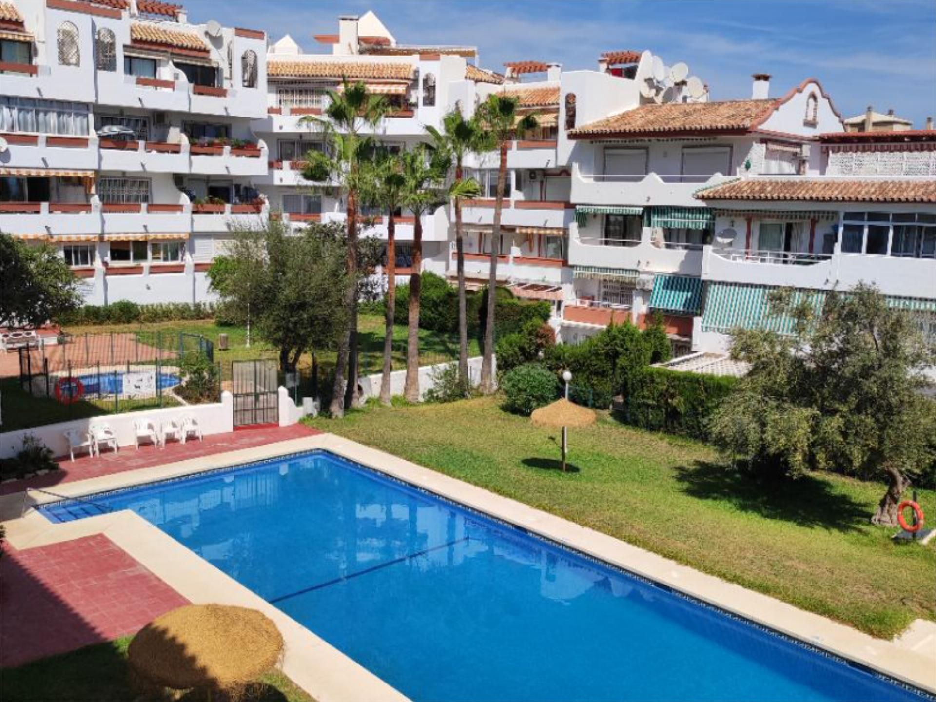 Exterior view of Apartment to rent in Torremolinos  with Air Conditioner, Terrace and Swimming Pool