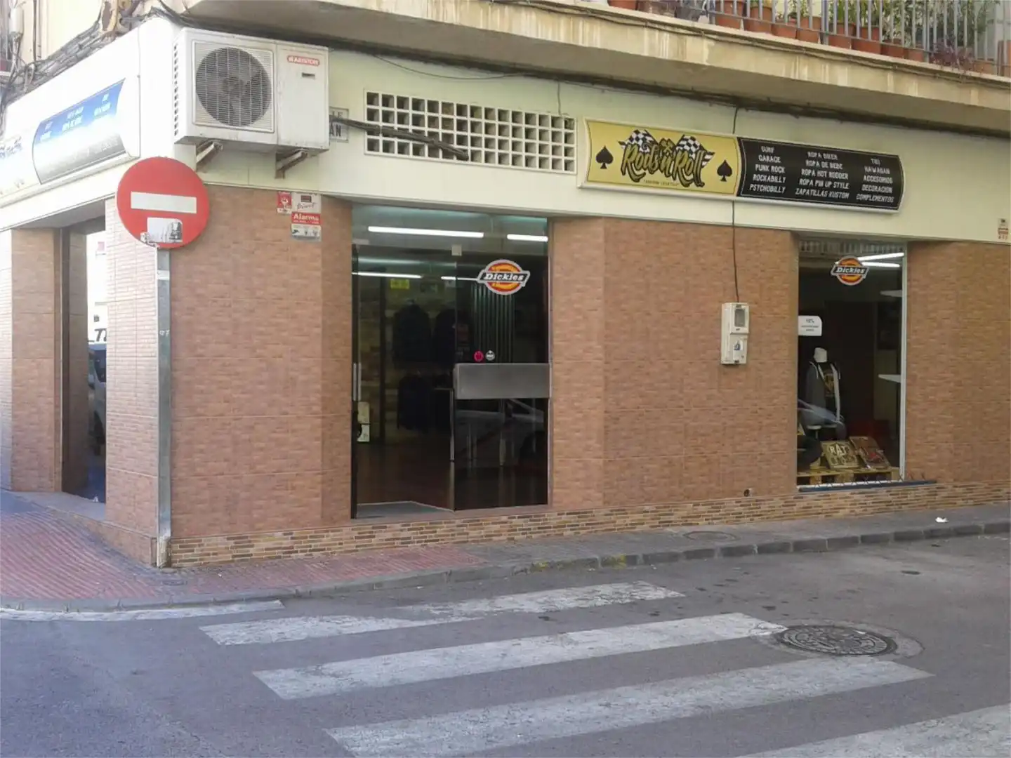 Geschaftsraum zur Miete in Almería mit Klimaanlage, Heizung und Möbliert