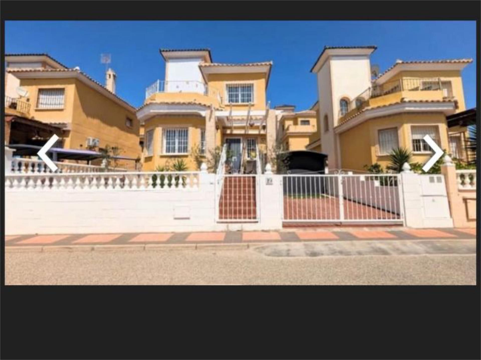 Vista exterior de Casa o xalet en venda en Algorfa amb Aire condicionat, Terrassa i Balcó