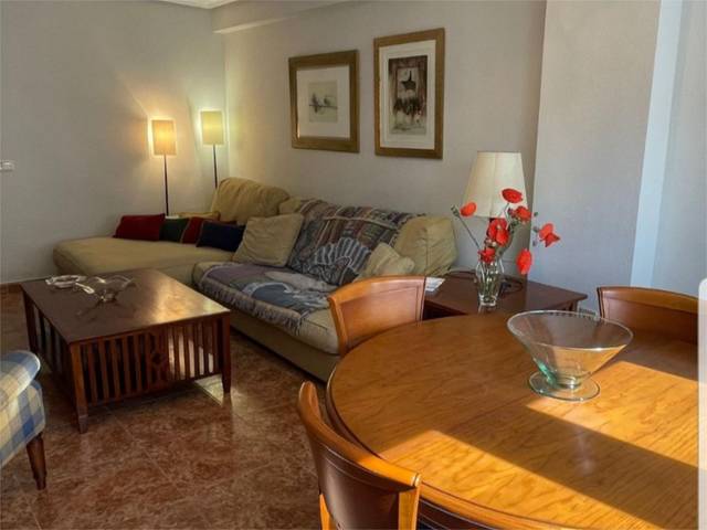 Piso en Alquiler en Calle Soldado Español, 26 en Oliveros - Altamira