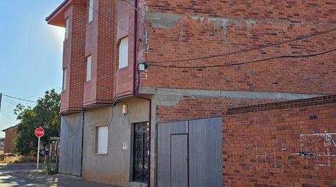 Single-family semi-detached for sale in Travesia San Martin, 4, Quintana del Marco, León - image 2 Photo 2 of Single-family semi-detached for sale in Travesia San Martin, 4, Quintana del Marco, León