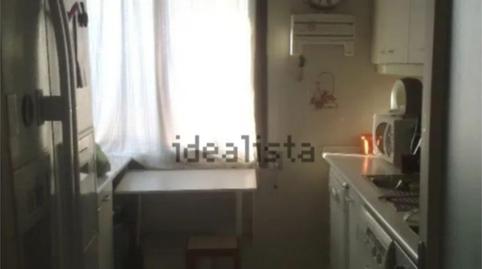 Photo 3 of Flat to share in Calle de Ramón Azorín, 1, Los Cármenes, Madrid