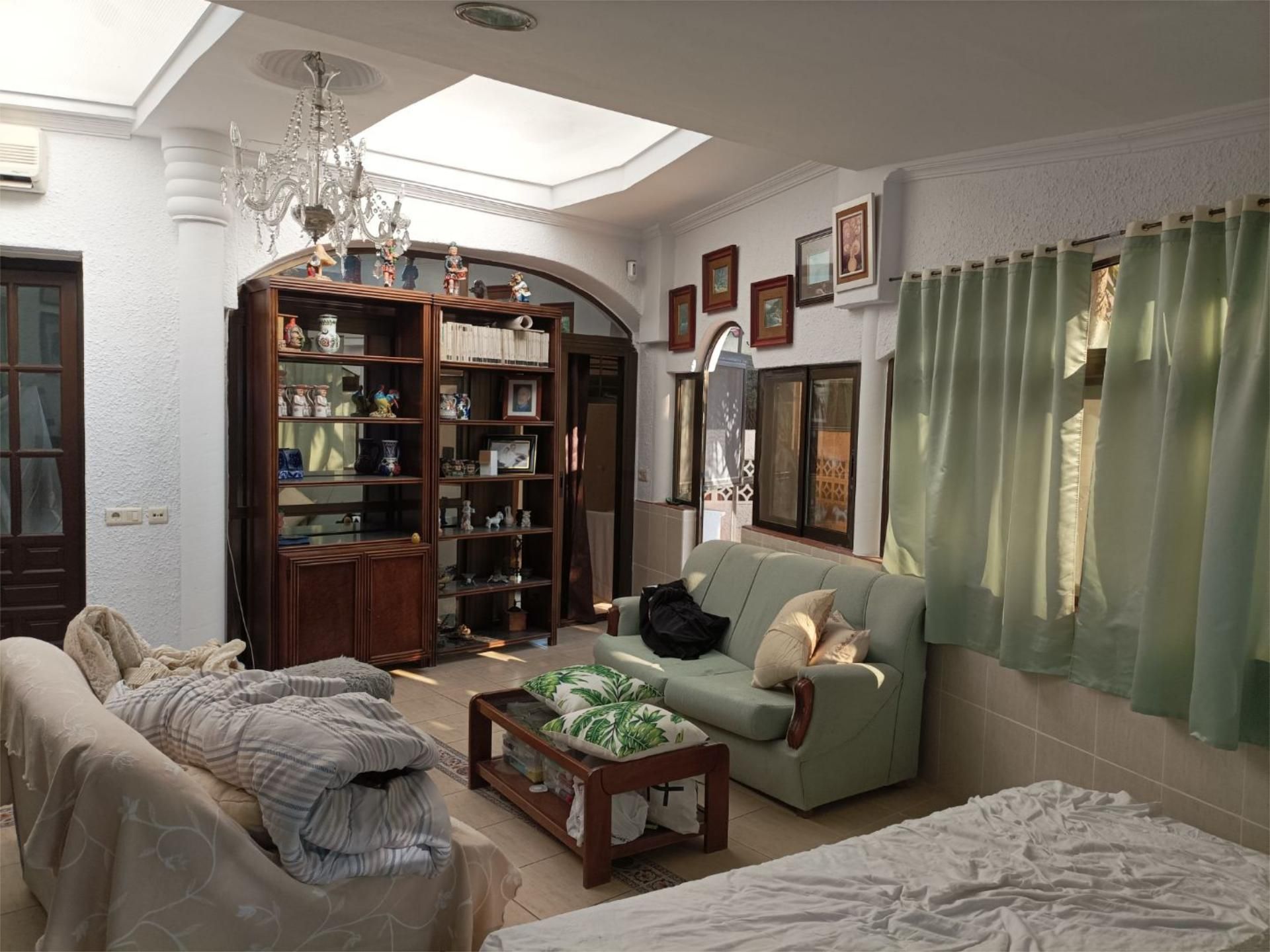 Living room of House or chalet for sale in El Campello  with Air Conditioner and Terrace