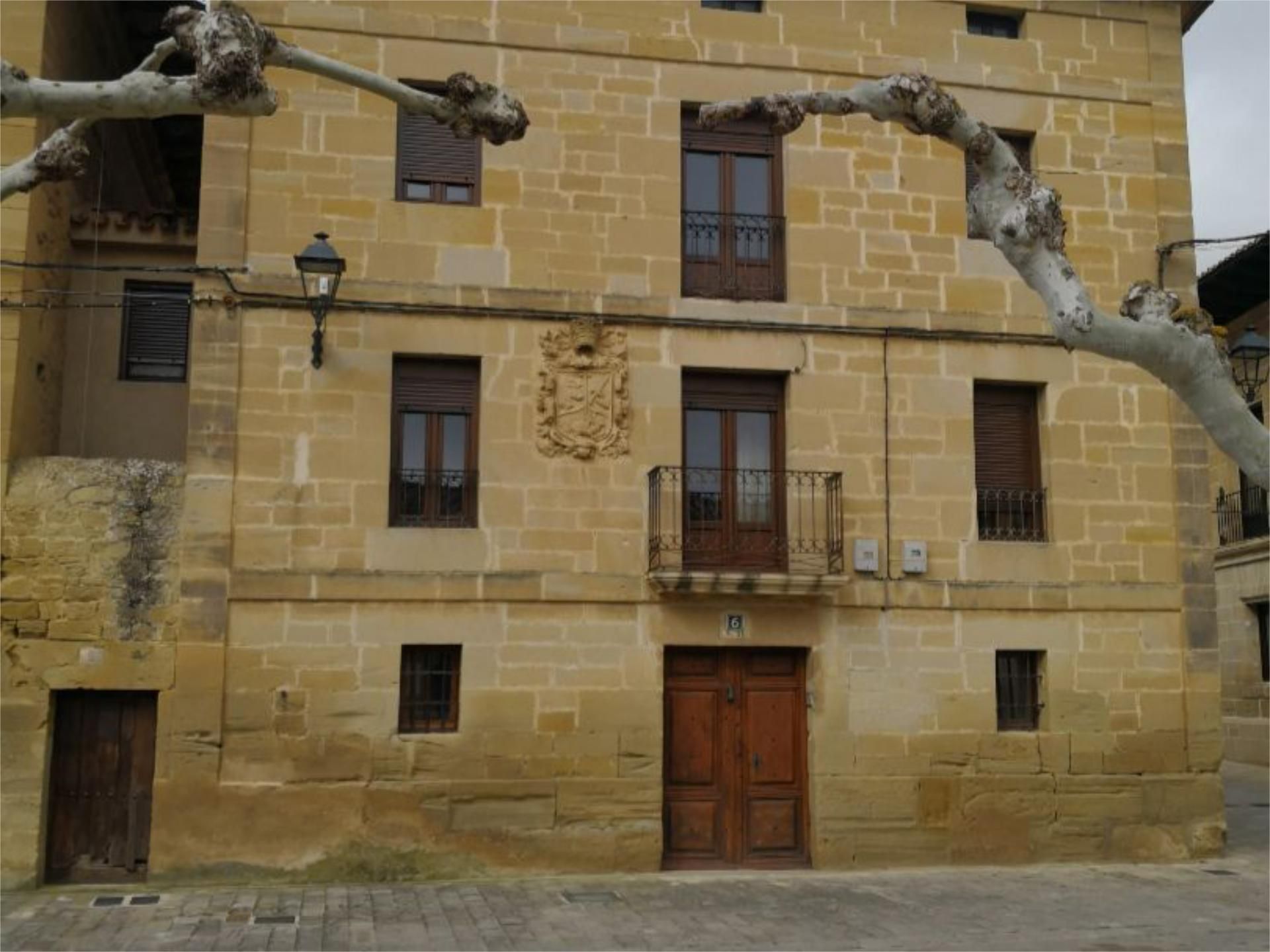 Vista exterior de Pis en venda en Cuzcurrita de Río Tirón amb Balcó