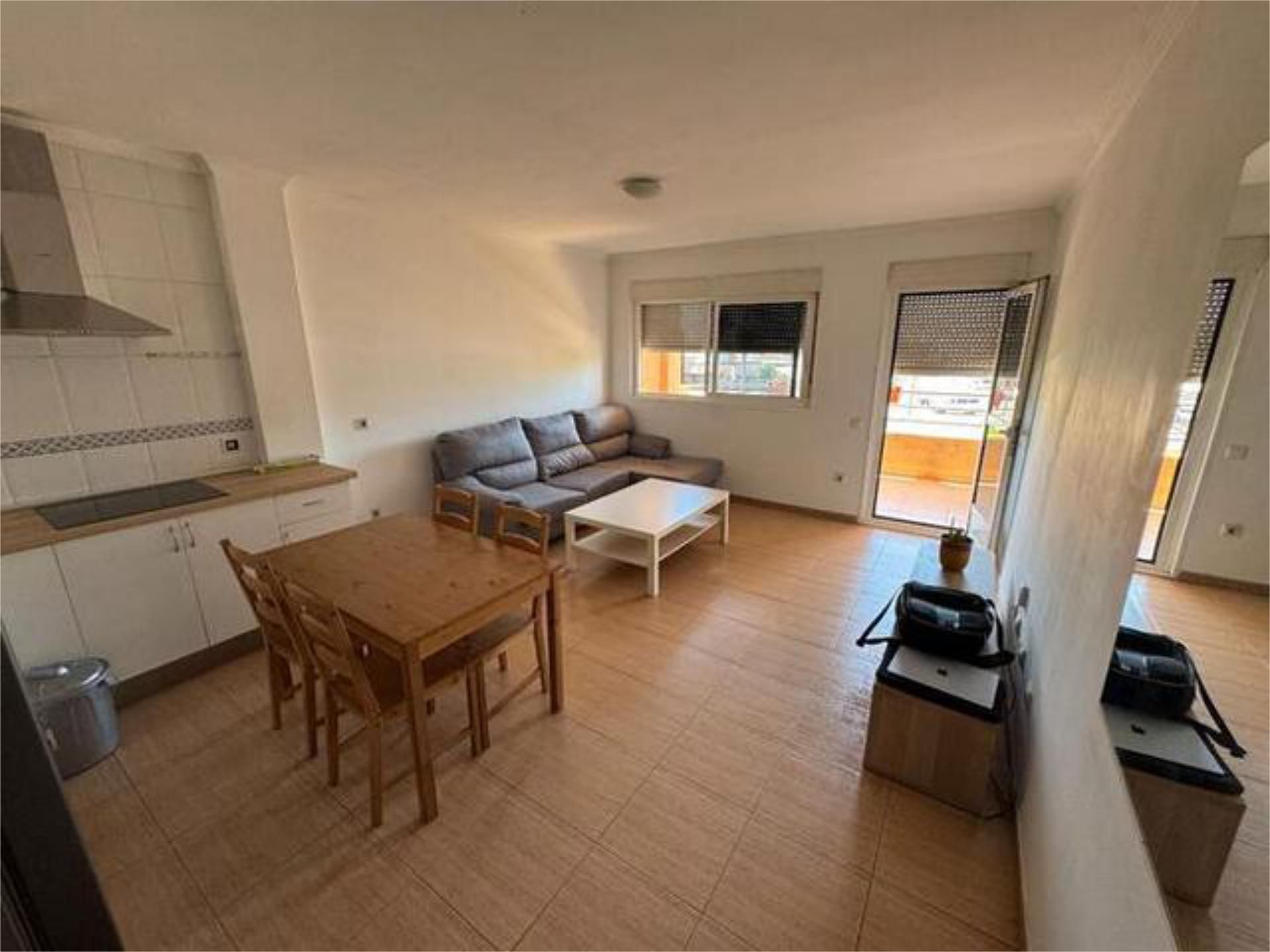 Sala d'estar de Pis de lloguer en Puerto del Rosario amb Terrassa i Moblat