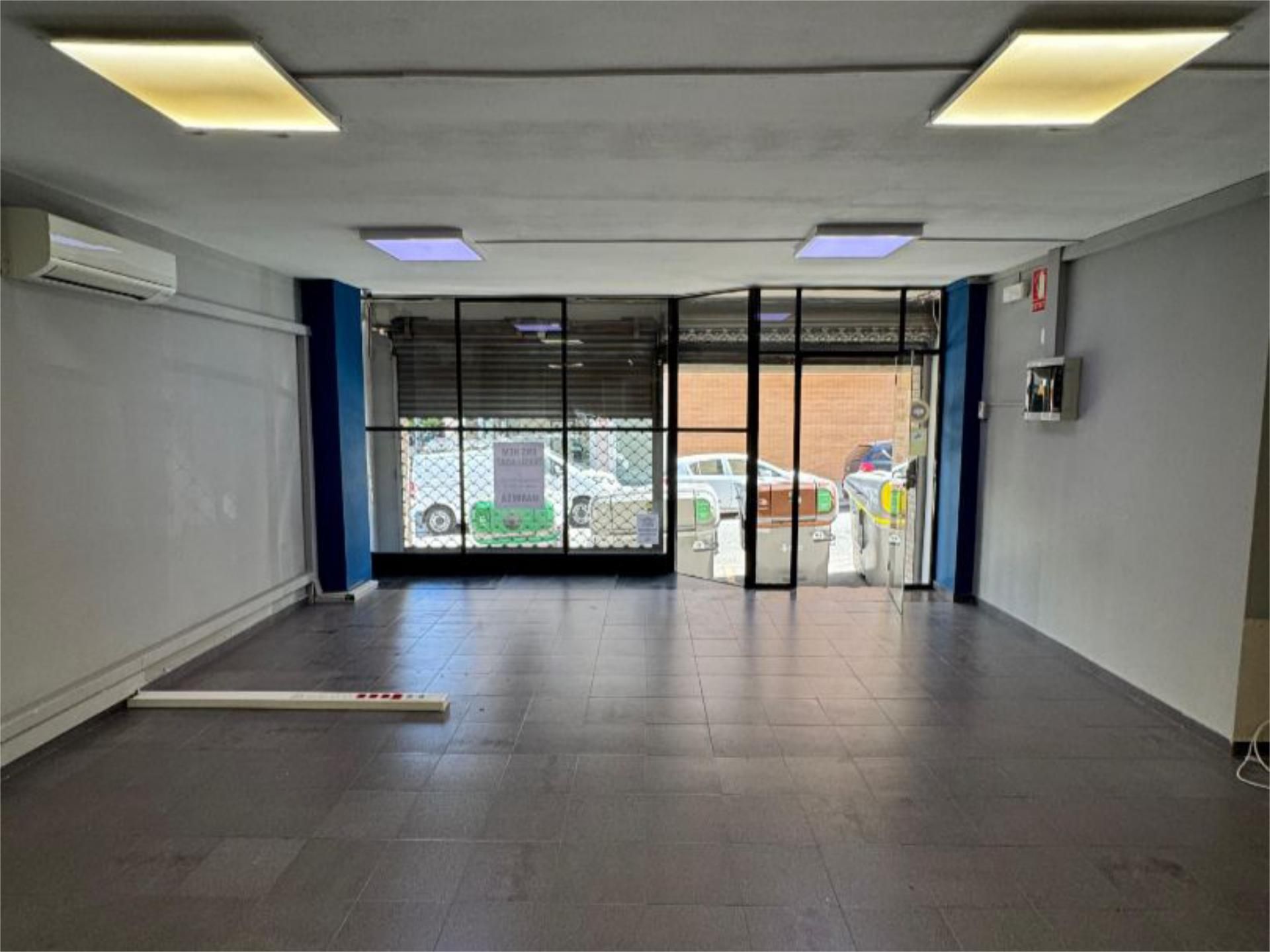 Premises to rent in Manresa  with Air Conditioner and Heating