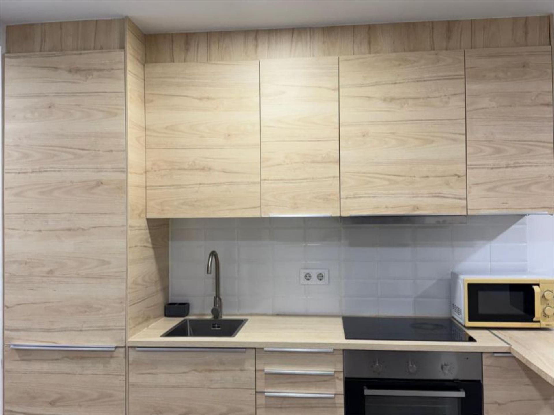 Kitchen of Flat to rent in  Madrid Capital  with Air Conditioner