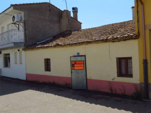 Casa-chalet en Venta en Calle Nemesio Martin, 44 en Andavías