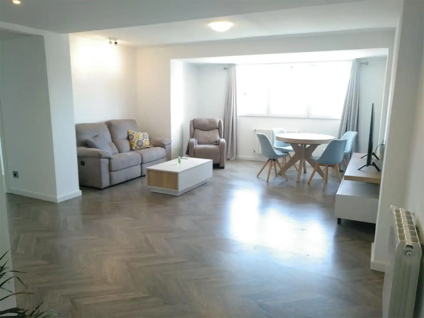 Room in Carrer d'Amadeu de Savoia, 19, Mestalla Room in Carrer d'Amadeu de Savoia, 19, Mestalla