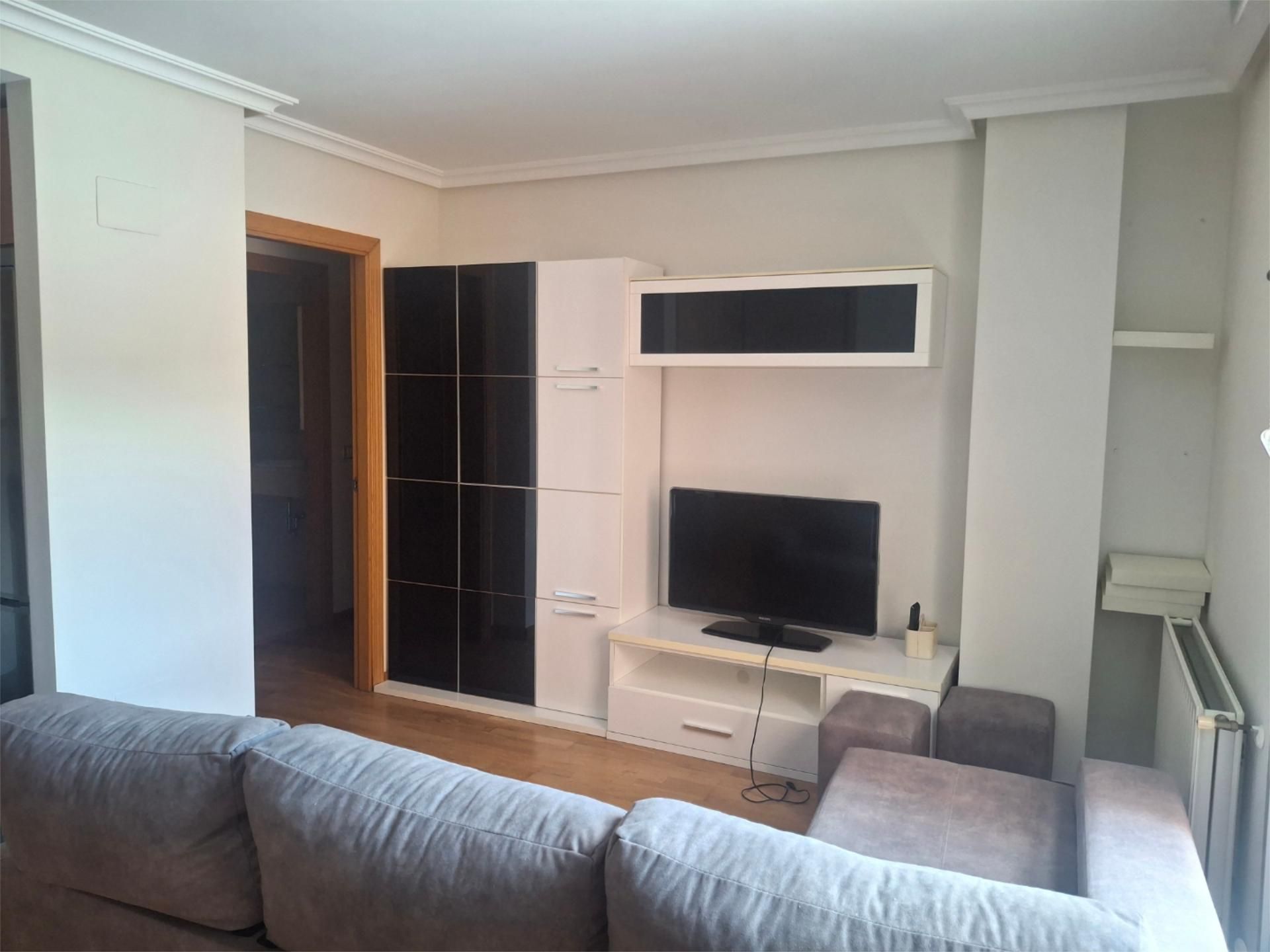 Living room of Flat for sale in Oviedo   with Heating, Storage room and Community parking