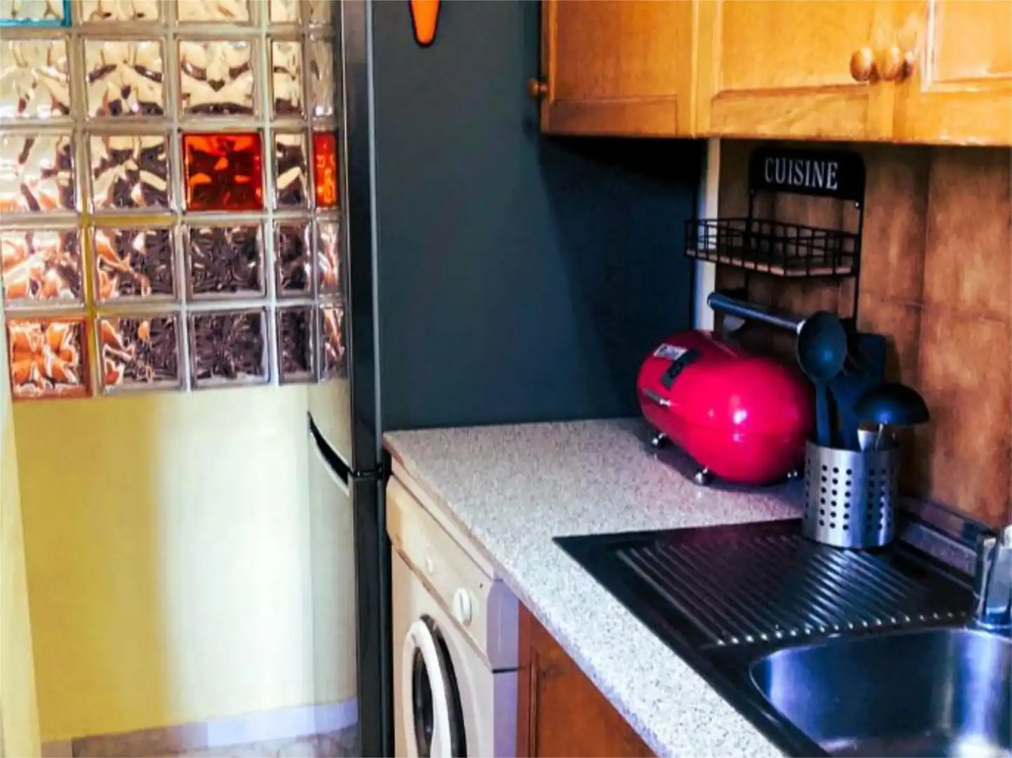 Flat for sale in Calle del Peral, 20, Seghers Kitchen of Flat for sale in Estepona with Terrace, Swimming Pool and Balcony