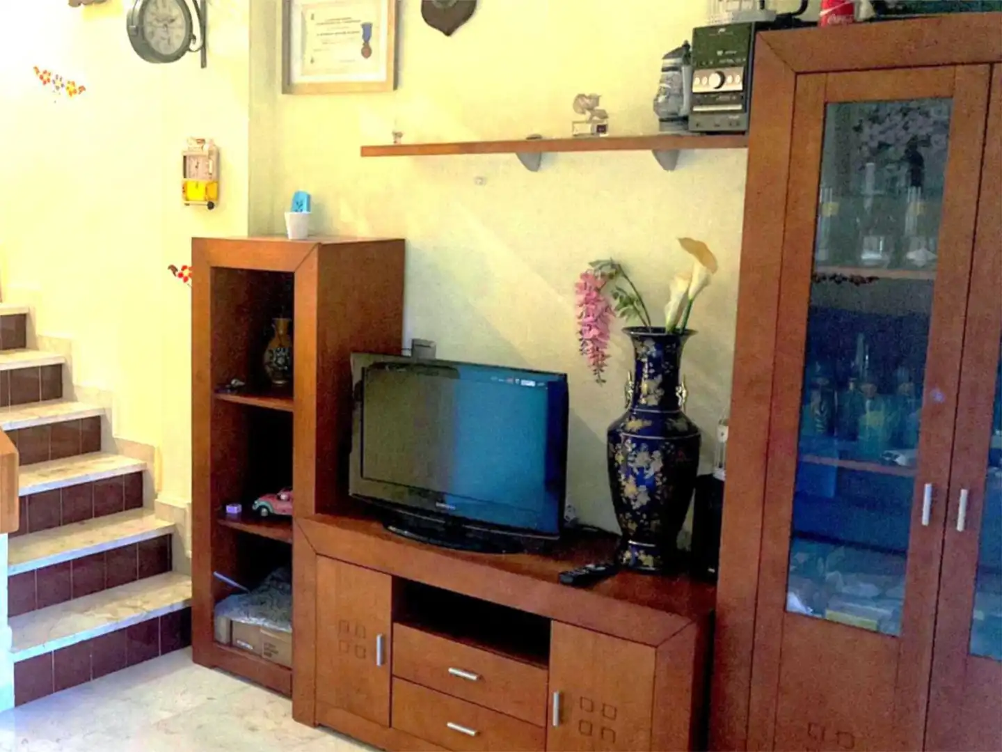 Flat for sale in Calle del Peral, 20, Seghers Living room of Flat for sale in Estepona with Terrace, Swimming Pool and Balcony