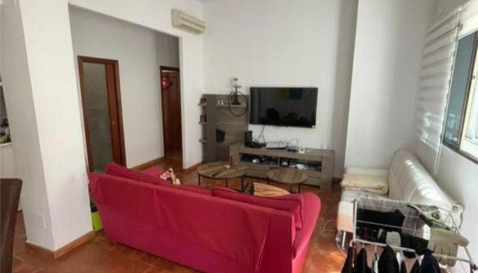 Photo 1 of Flat to share in Calle de Virgen de Los Reyes, 25, Concepción, Madrid