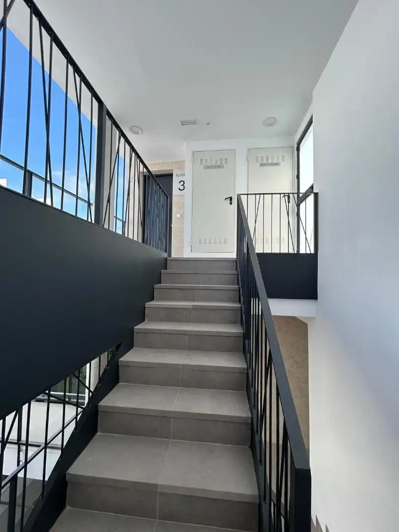 Flat for sale in Calle Pagés del Corro, Triana Este Flat for sale in Sevilla with Air Conditioner, Heating and Private garden