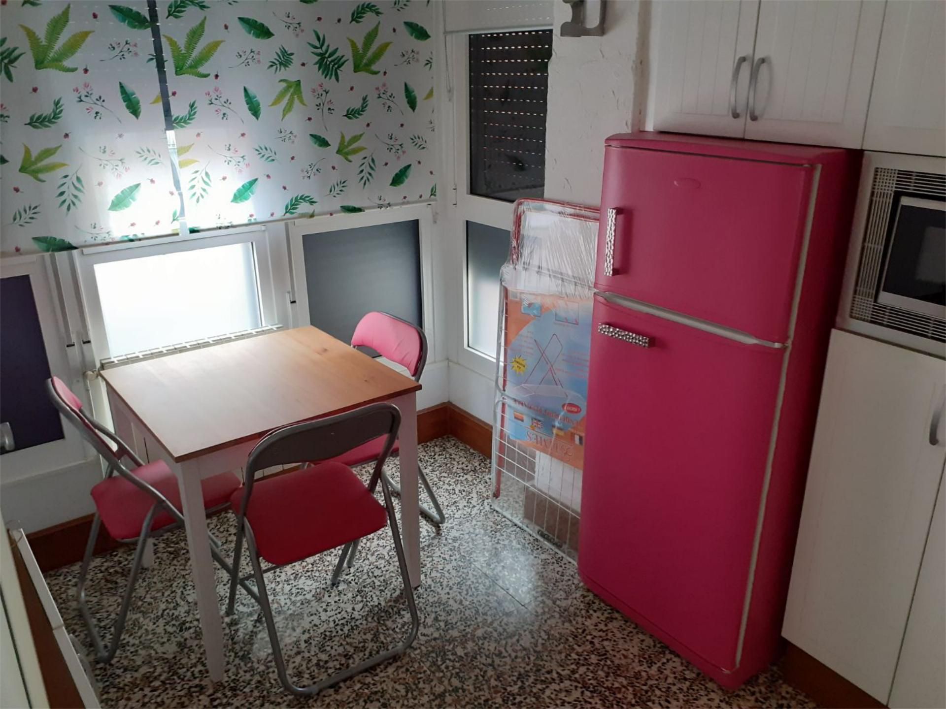 Cuina de Pis de lloguer en Elciego amb Calefacció, Terrassa i Traster