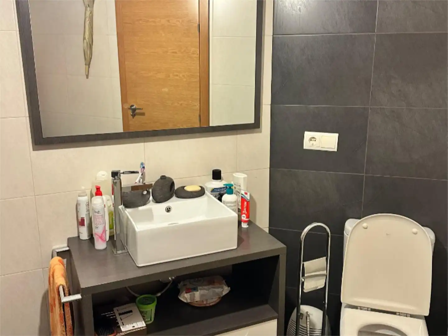 Flat for sale in Calle Ángel Pestaña, 2, Bembibre Bathroom of Flat for sale in Bembibre with Heating, Parquet flooring and Terrace