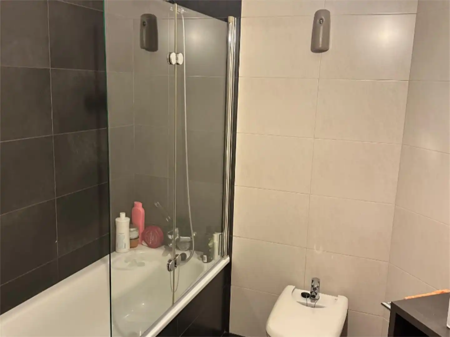 Flat for sale in Calle Ángel Pestaña, 2, Bembibre Bathroom of Flat for sale in Bembibre with Heating, Parquet flooring and Terrace