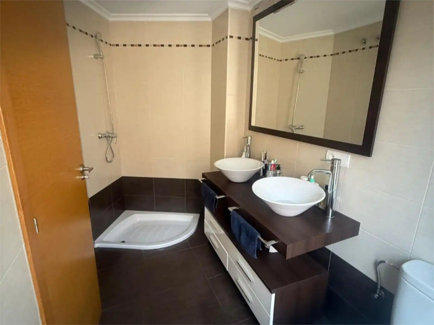 Flat for sale in Calle Ángel Pestaña, 2, Bembibre Bathroom of Flat for sale in Bembibre with Heating, Parquet flooring and Terrace