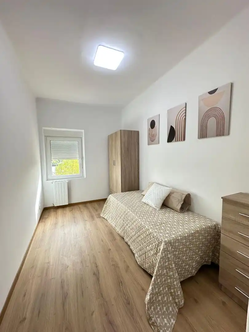 Wohnung zur Miete in Avenida Fernández Ladreda, 73, La Lastra Wohnung zur Miete in Avenida Fernández Ladreda, 73, La Lastra