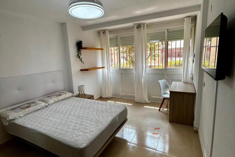 Pis per a compartir a Carrer Rosello, 47, Altozano - Conde Lumiares, Alicante - imatge 1 Foto 1 de Pis per a compartir a Carrer Rosello, 47, Altozano - Conde Lumiares, Alicante