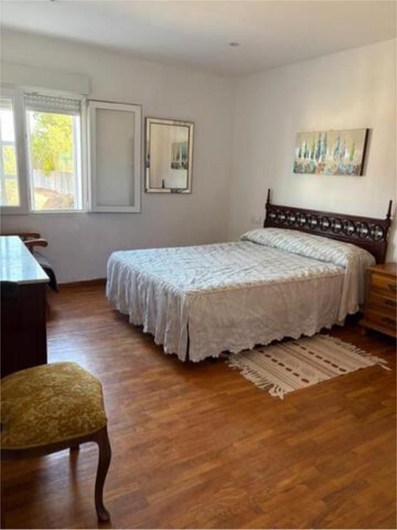 Habitación de Piso de alquiler en Ourense Capital  con Calefacción y Amueblado
