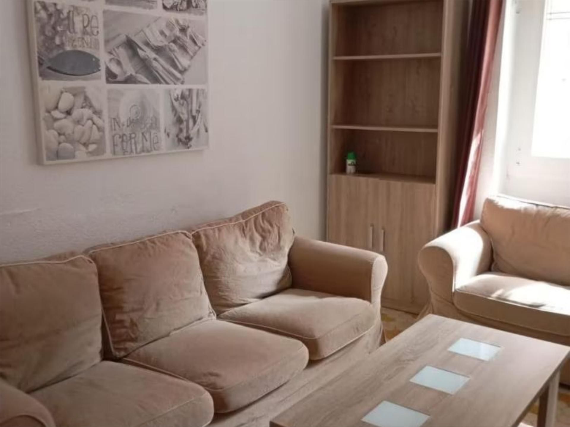 Living room of Flat to share in  Granada Capital  with Heating and Furnished