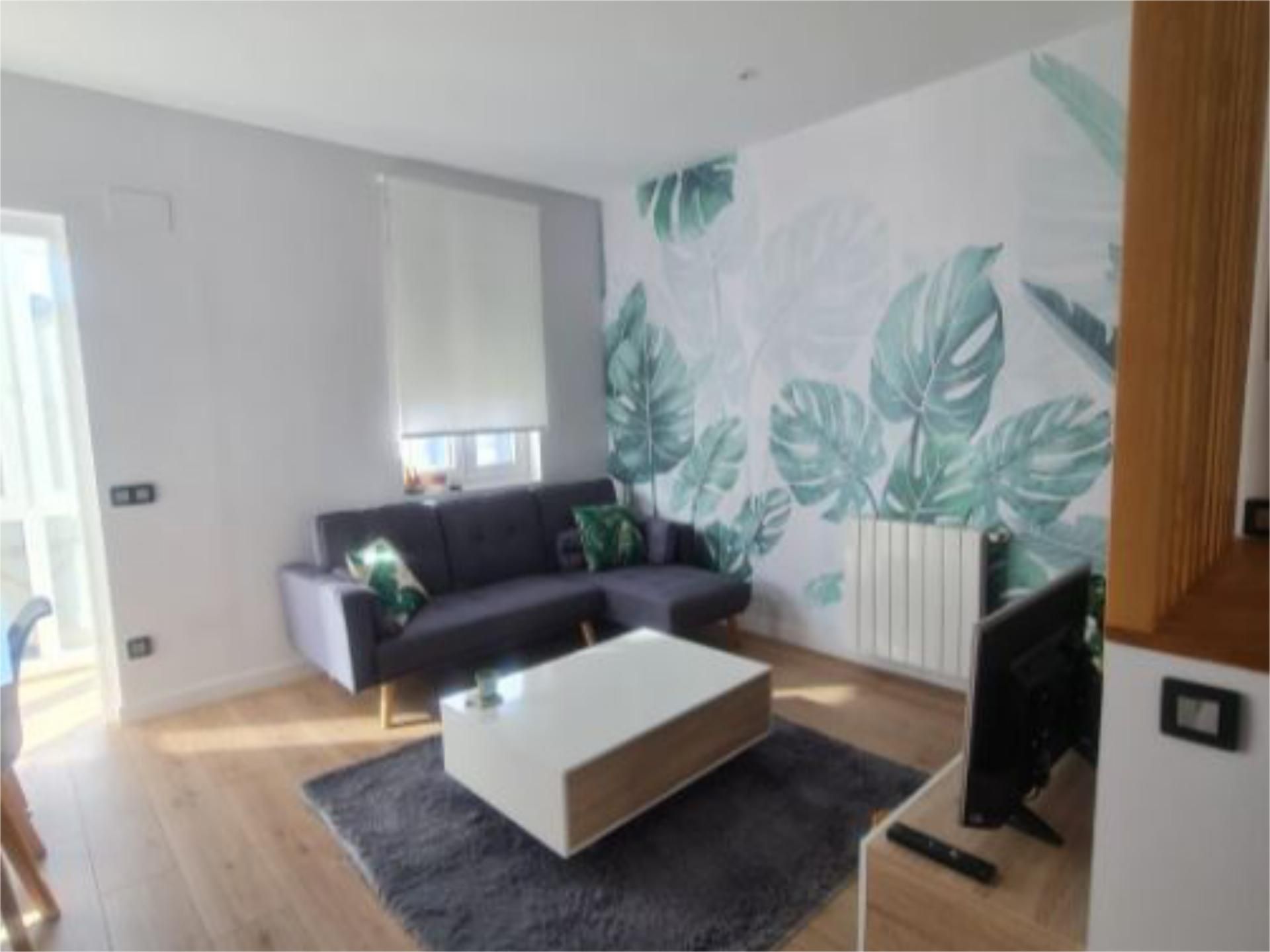 Sala de estar de Piso de alquiler en Santander con Calefacción, Parquet y Amueblado