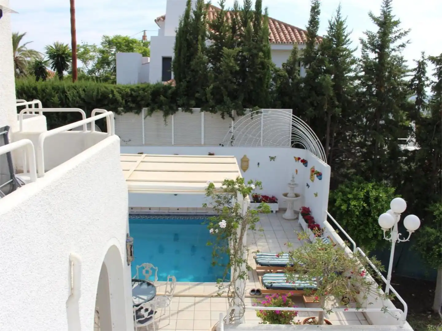 Houses for sale in Urbanizacion Lomas de Nueva Andalucia, 15, Los Naranjos Swimming pool of Houses for sale in Marbella with Air Conditioner, Terrace and Swimming Pool