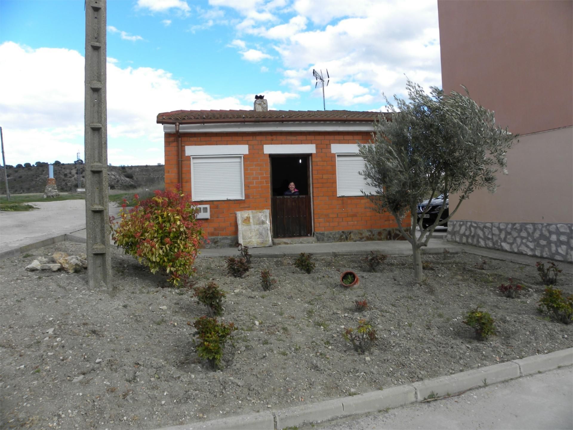 Exterior view of Study for sale in Villavaquerín  with Heating and Private garden