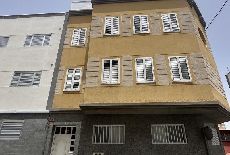 Single-family semi-detached for sale in Calle Pablo Penaguilas, 72, Schamann - Rehoyas, Las Palmas - image 1 Photo 1 of Single-family semi-detached for sale in Calle Pablo Penaguilas, 72, Schamann - Rehoyas, Las Palmas