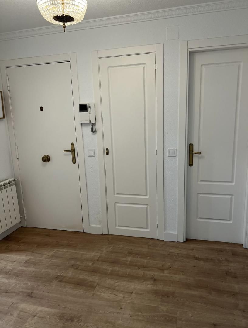 Flat to rent in  Madrid Capital  with Air Conditioner, Heating and Private garden