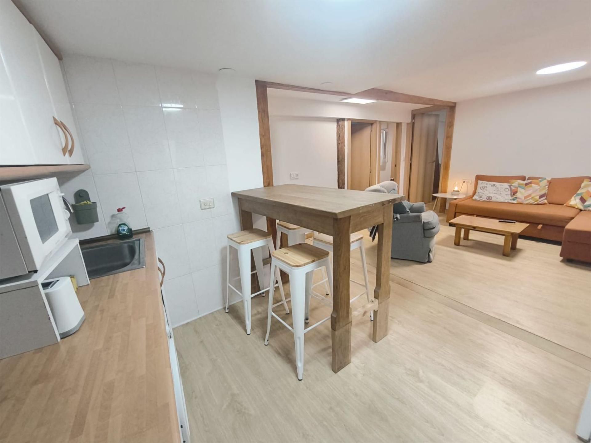 Cuina de Pis en venda en Orio amb Parquet, Traster i Moblat