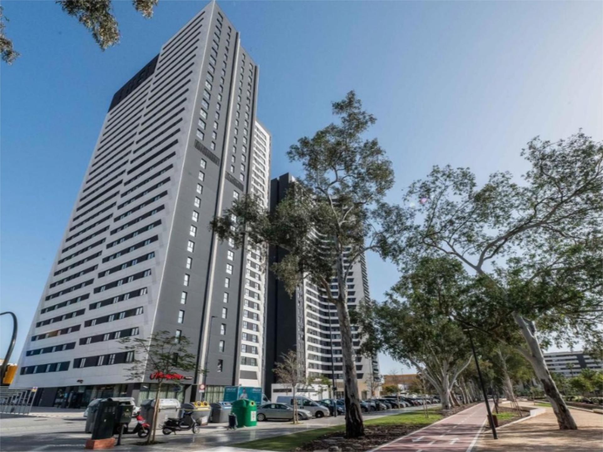 Exterior view of Flat to share in Málaga Capital  with Air Conditioner, Heating and Swimming Pool