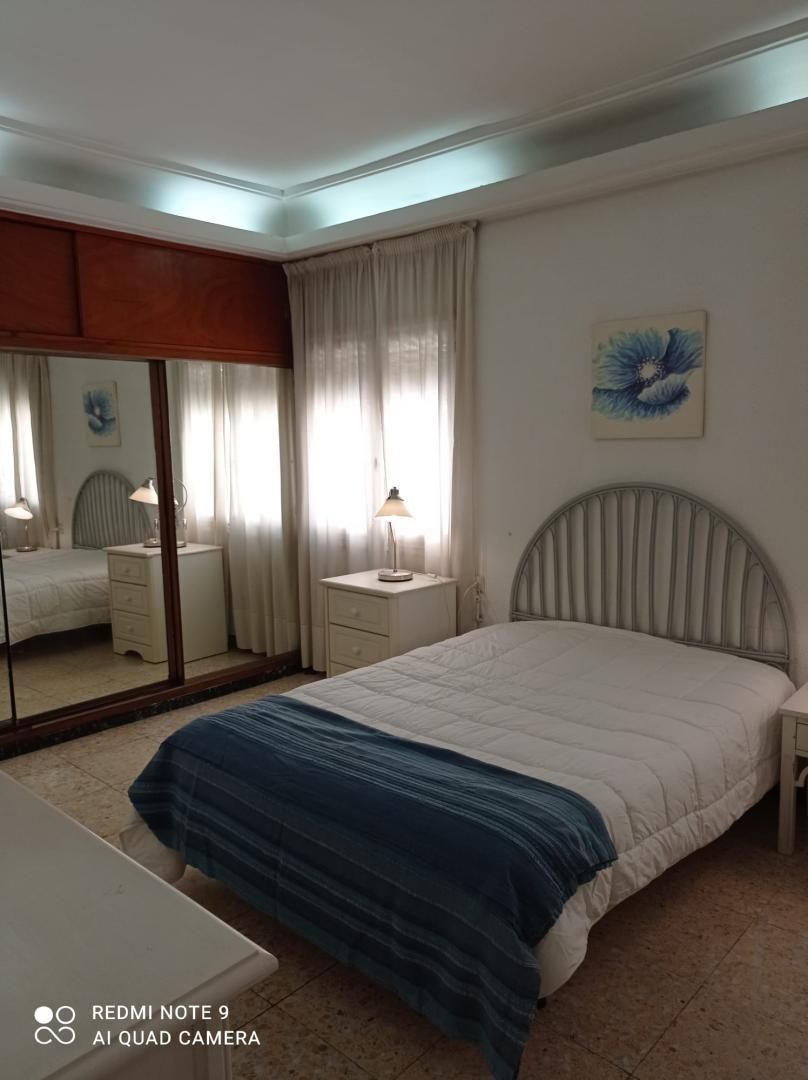Habitación de Piso de alquiler en  Murcia Capital con Aire acondicionado, Calefacción y Amueblado