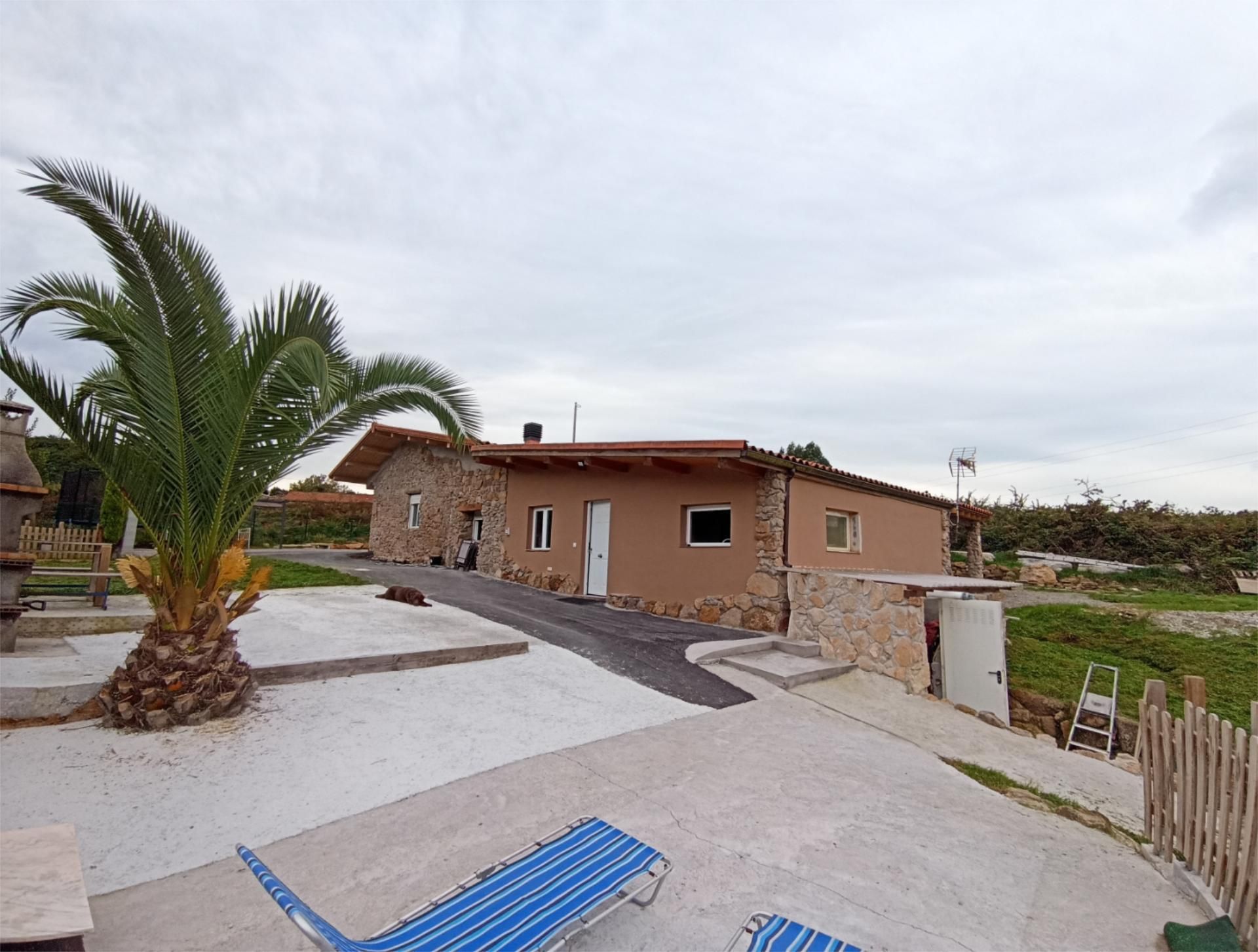 Casa o chalet de alquiler en AS-328, 523, Verdicio - Bañugues - Cabo Peña