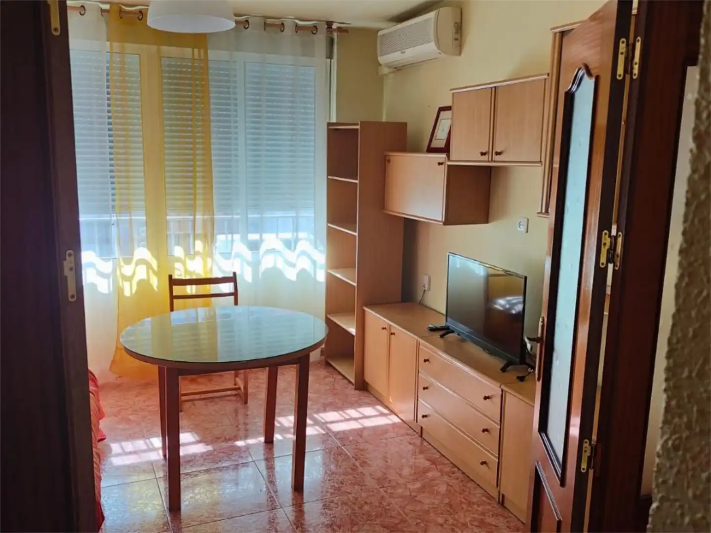 Habitación de Piso en venta en Cabra con Aire acondicionado y Amueblado
