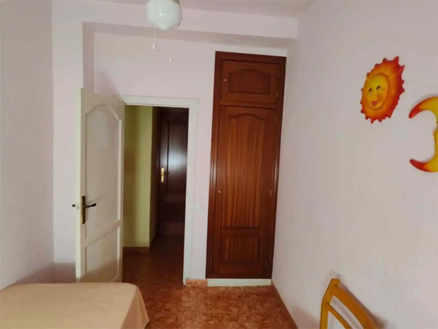 Habitación de Piso en venta en Cabra con Aire acondicionado y Amueblado