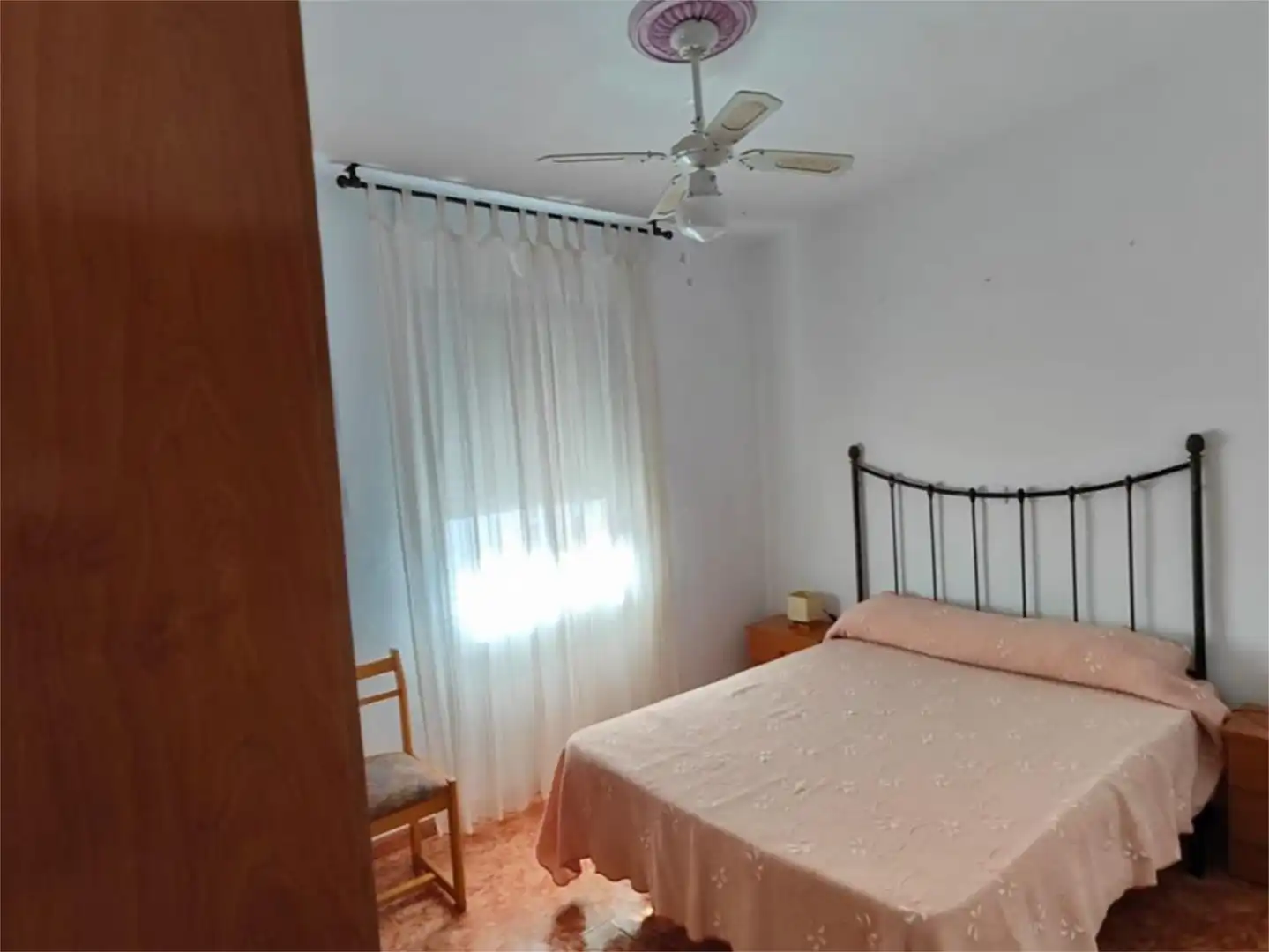 Habitación de Piso en venta en Cabra con Aire acondicionado y Amueblado