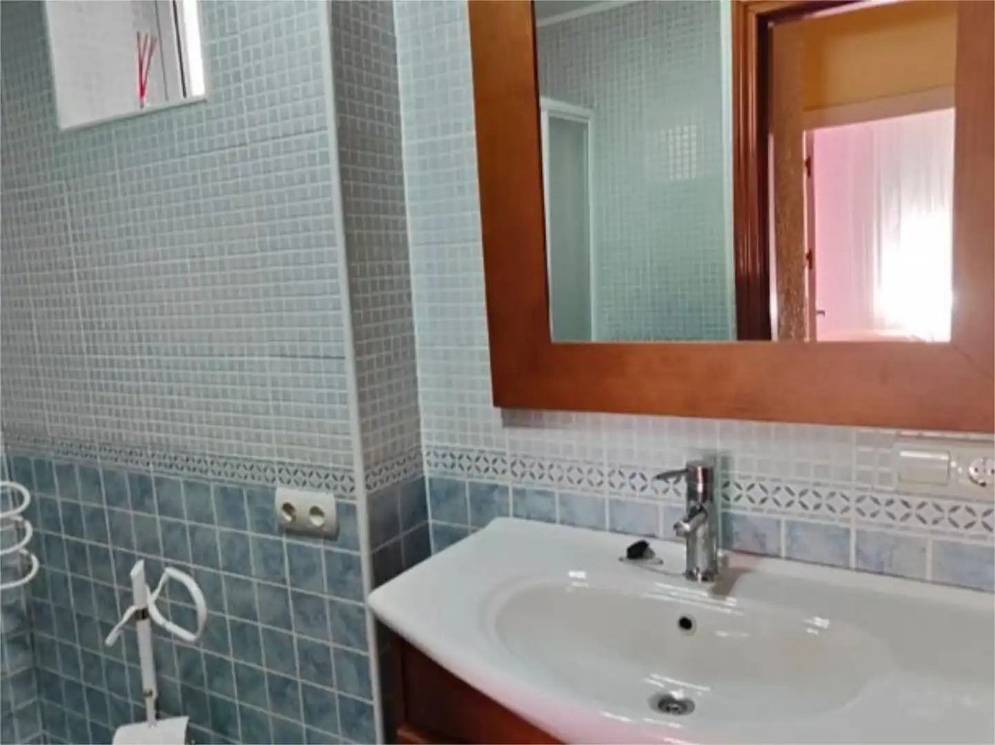Baño de Piso en venta en Cabra con Aire acondicionado y Amueblado