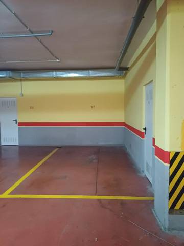 Garaje en Alquiler en Calle Santa Ángela, 16 en Juan de Borbón