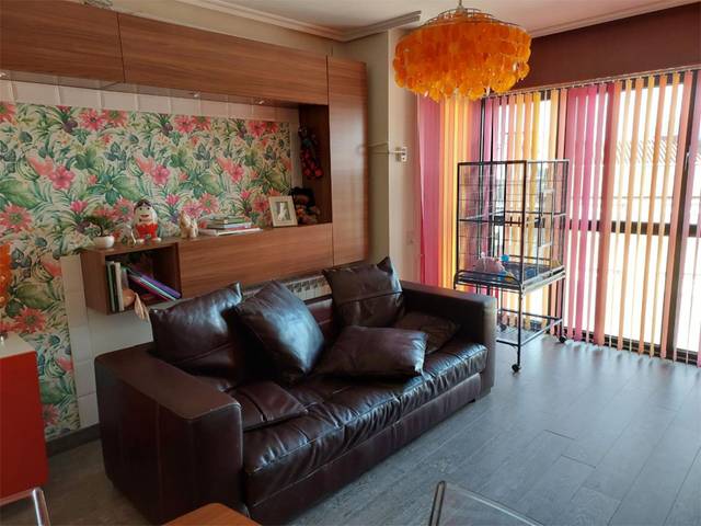 Piso en Alquiler en Rúa Merced, 22 en Los Castros - Castrillón