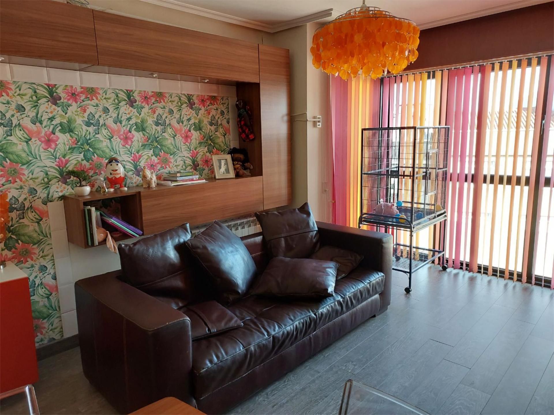 Sala de estar de Piso de alquiler en A Coruña Capital  con Calefacción, Parquet y Trastero