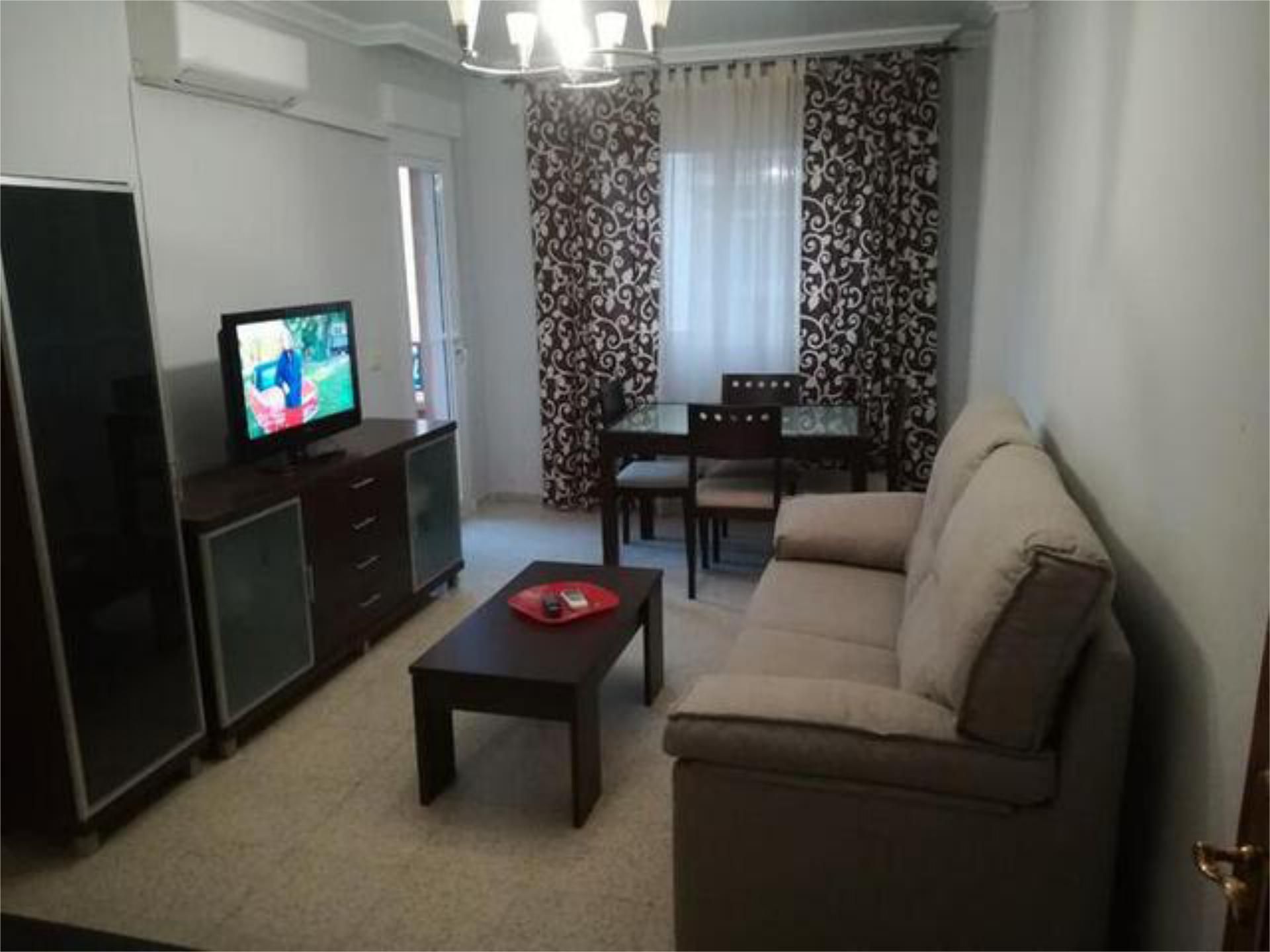Living room of Apartment to rent in Badajoz Capital  with Heating, Terrace and Furnished