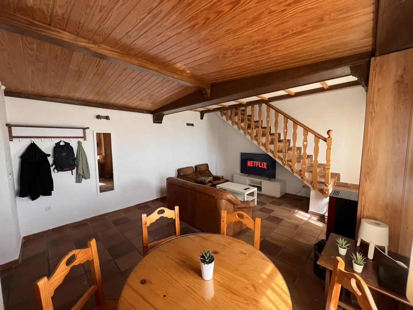 Casa adosada en venda a Urbanizacion Solynieve, 21, Zona media Sala d'estar de Casa adosada en venda en Sierra Nevada amb Calefacció, Moblat i Aparcament comunitari