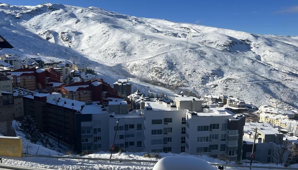 Casa adosada en venda a Urbanizacion Solynieve, 21, Zona media, Granada - imatge 1 Foto 1 de Casa adosada en venda a Urbanizacion Solynieve, 21, Zona media, Granada