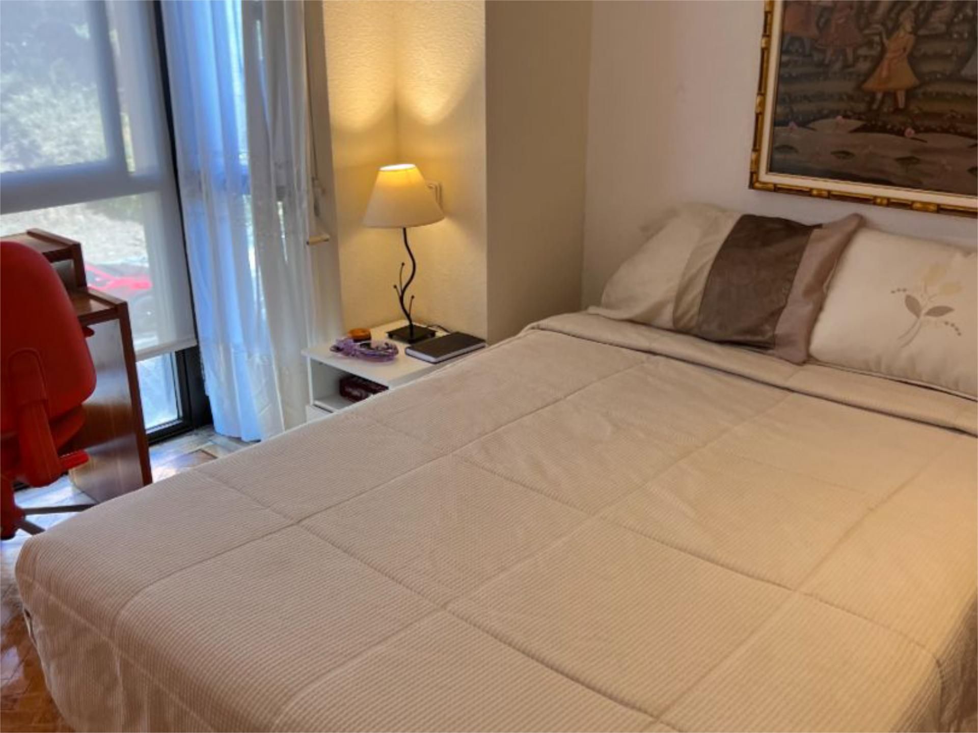 Bedroom of Flat to share in  Madrid Capital  with Heating, Parquet flooring and Storage room