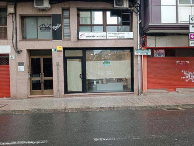 Local comercial en Alquiler en Carballo