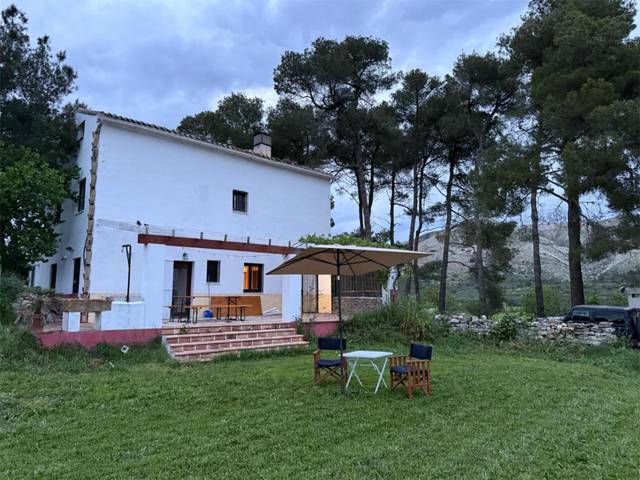 Finca rústica en Venta en Carrer Sant Josep, 25 en La Vall d'Alcalà