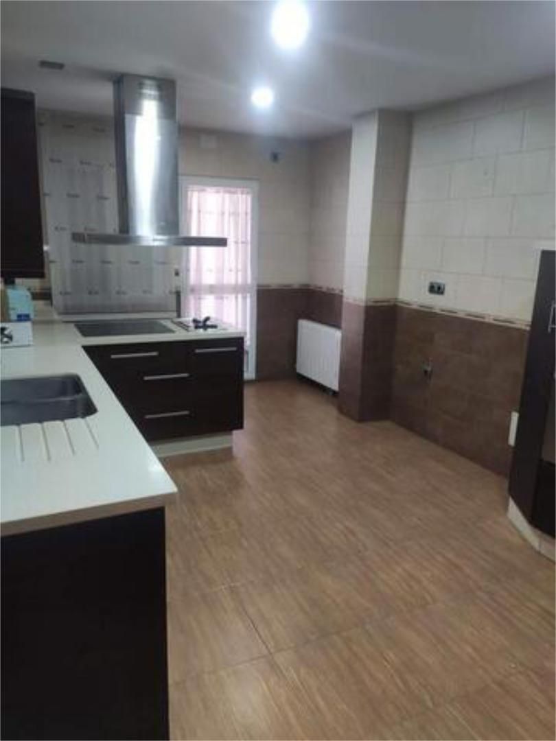 Cocina de Piso de alquiler en Los Villares con Calefacción y Terraza